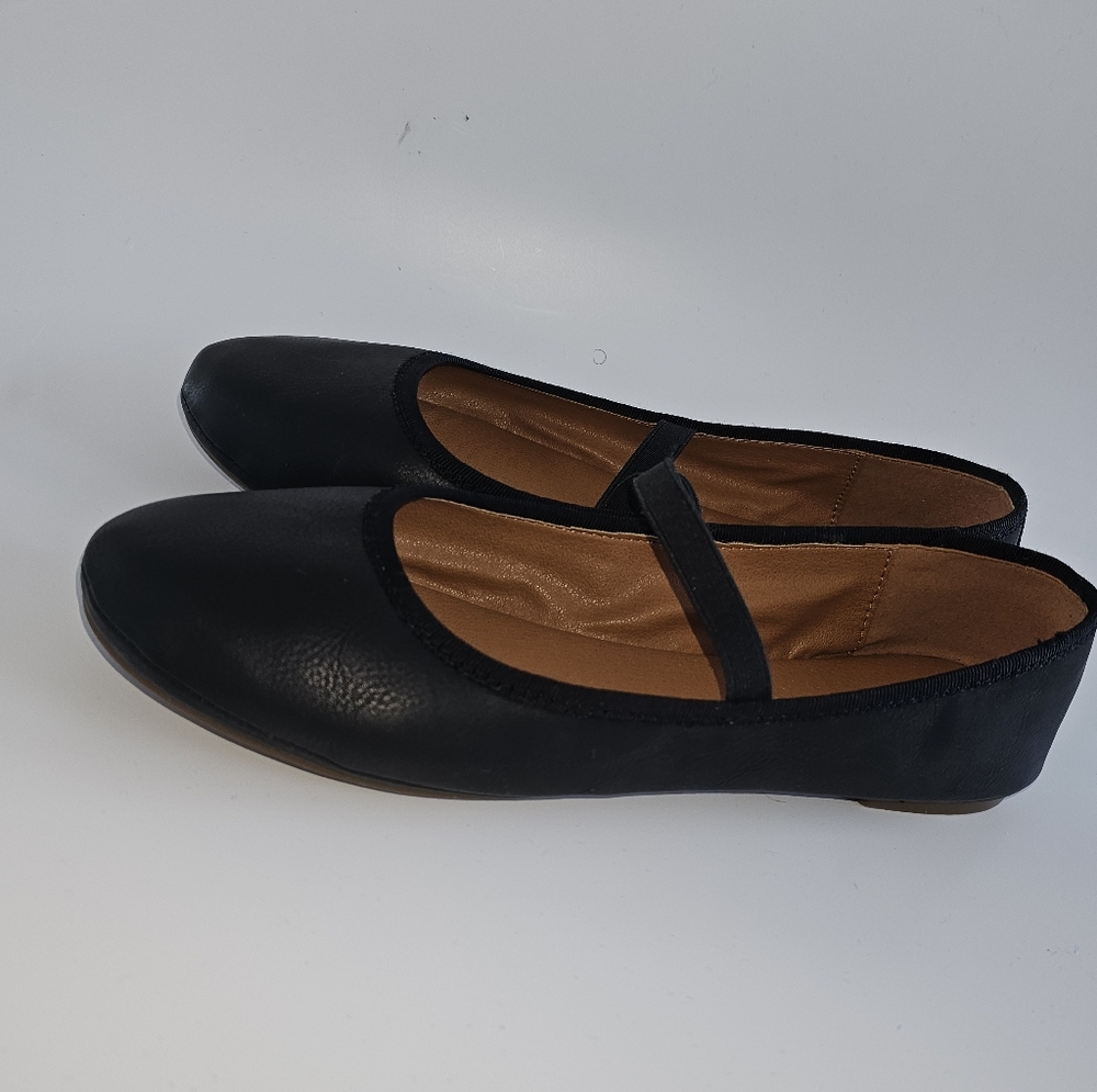 Lucky Brand Black Mary Jane Ballet Flats with Elastic Strap